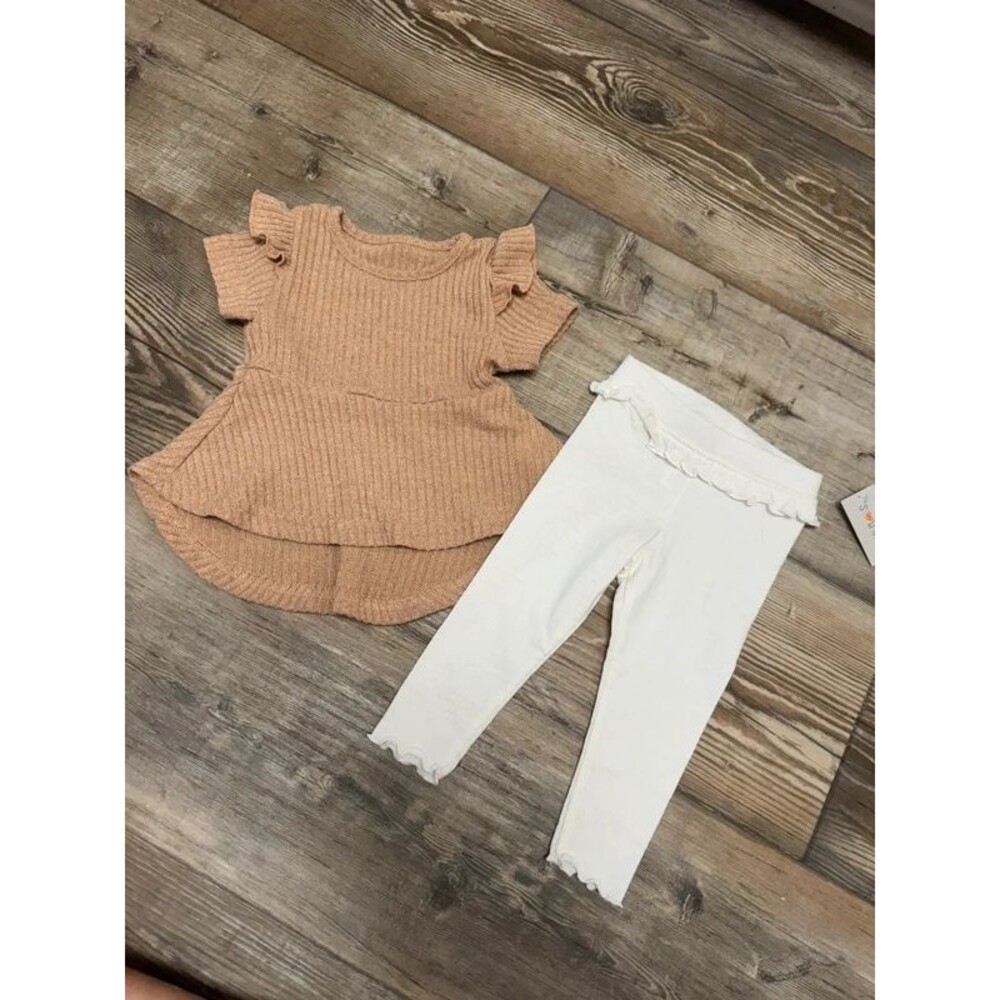Top and new with tag cream leggings
